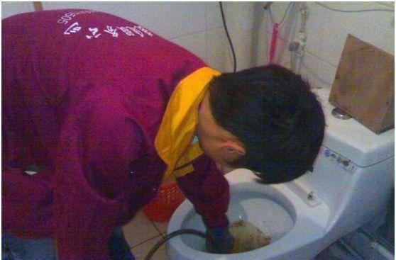衛(wèi)生間下水道堵住了怎么辦？這幾種疏通方法一定要知道
