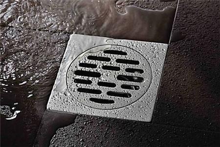 陽臺地漏堵了怎么疏通？